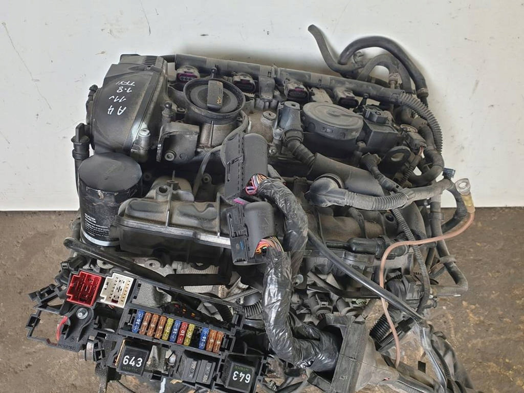 Motor Audi A4 B8 CDH 1.8 TFSI 118kW 2010 Benzin Engine Komplett
