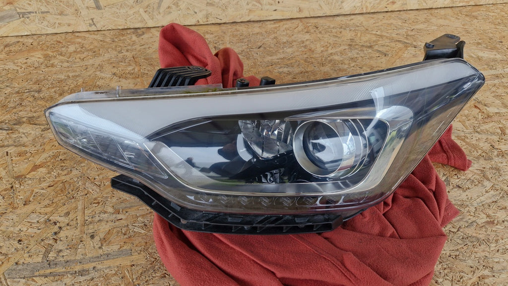 Frontscheinwerfer Hyundai I20 II 92101C8200 LED Links Scheinwerfer Headlight