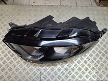 Laden Sie das Bild in den Galerie-Viewer, Frontscheinwerfer Ford Ecosport GN15-13D155-HE Links Scheinwerfer Headlight SCH7055844814ow