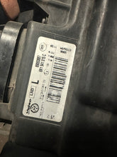 Load image into Gallery viewer, Frontscheinwerfer VW Polo 89093887 Links Scheinwerfer Headlight
