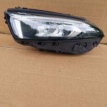 Laden Sie das Bild in den Galerie-Viewer, Frontscheinwerfer Mercedes-Benz W177 A1779063705 LED Links Headlight SCH9030503429pv