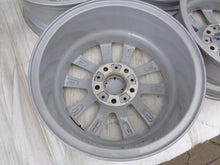 Laden Sie das Bild in den Galerie-Viewer, 4x Alufelge 16 Zoll 7.0" 5x120 40ET Glanz Silber 6796200 BMW 2 F22 F23 1 F20 FEL1717091055jz