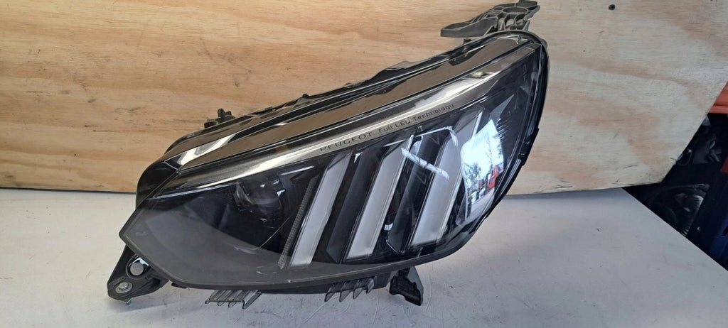 Frontscheinwerfer Peugeot II 208 7101421 Links Scheinwerfer Headlight SCH7907518367qs