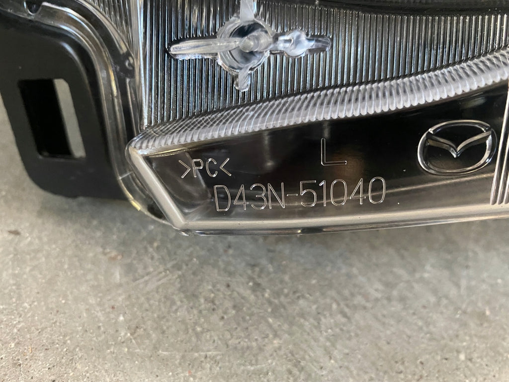 Frontscheinwerfer Mazda D43N-51030 D43N-51040 Full LED Rechts oder Links
