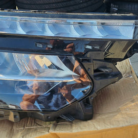 Frontscheinwerfer Skoda Kamiq LED Rechts Scheinwerfer Headlight SCH3707184523rb