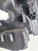 Load image into Gallery viewer, Frontscheinwerfer Toyota Yaris LED Links Scheinwerfer Headlight