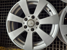 Laden Sie das Bild in den Galerie-Viewer, 4x Alufelge 16 Zoll 6.0" 5x112 39ET Glanz Silber A2044011002 Mercedes-Benz FEL7219148407ts
