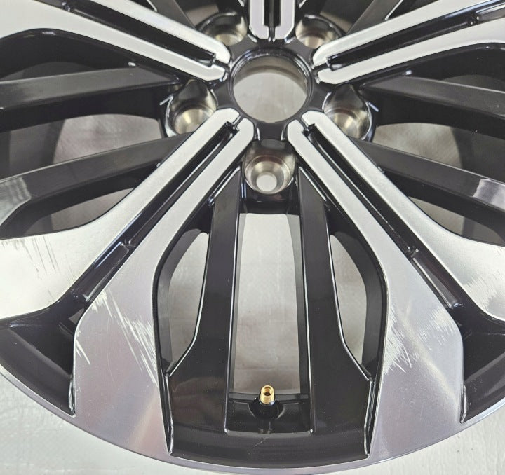 1x Alufelge 18 Zoll 7.5" 5x114.3 45ET 403007567R Renault Talisman Megane Iv FEL7510223774or