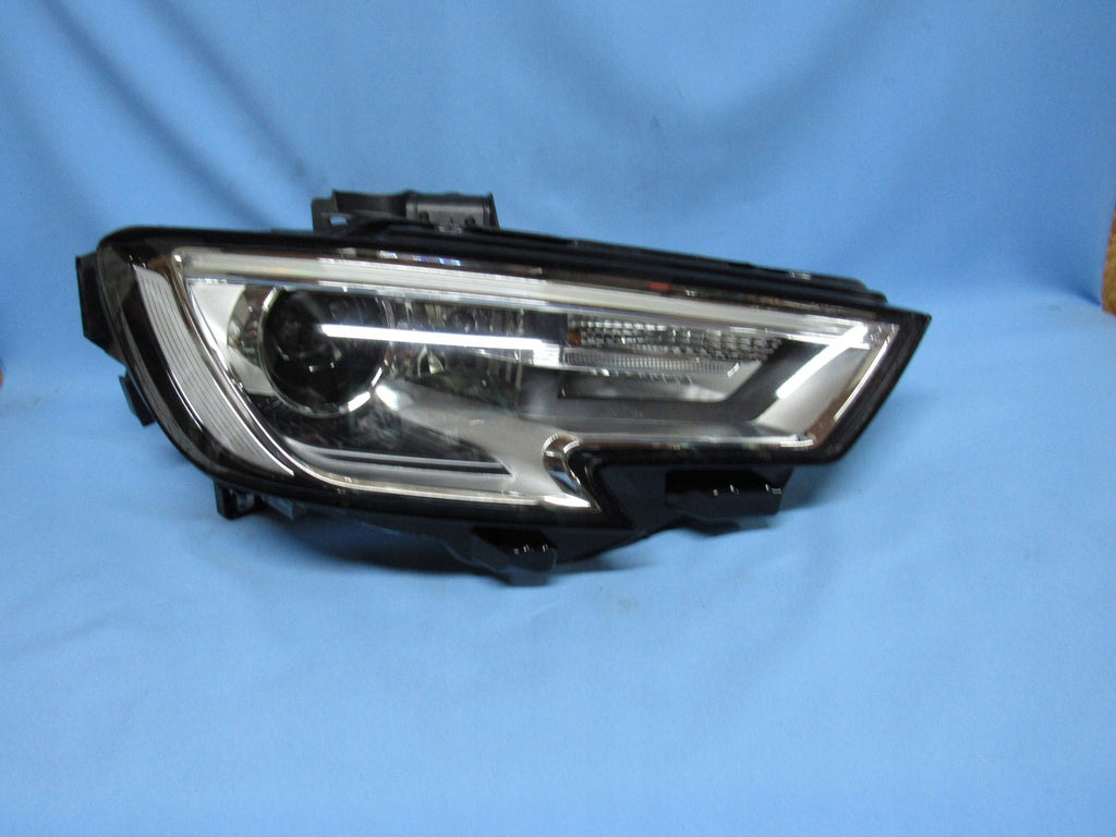 Frontscheinwerfer Audi A3 8V0941006E Xenon Rechts Scheinwerfer Headlight