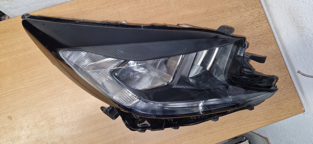 Frontscheinwerfer Toyota Aygo X Rechts Scheinwerfer Headlight SCH7068449614ou
