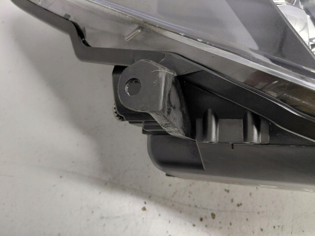 Frontscheinwerfer Toyota Yaris LED Rechts Scheinwerfer Headlight SCH9113857345na
