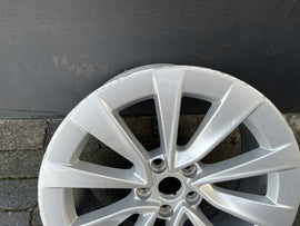 1x Alufelge 19 Zoll 8.5