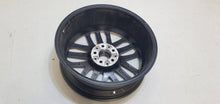 Laden Sie das Bild in den Galerie-Viewer, 1x Alufelge 18 Zoll 6898046 BMW X1 Rim Wheel FEL6373316502cx