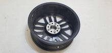 Laden Sie das Bild in den Galerie-Viewer, 1x Alufelge 18 Zoll 6898046 BMW X1 Rim Wheel FEL6373316502cx