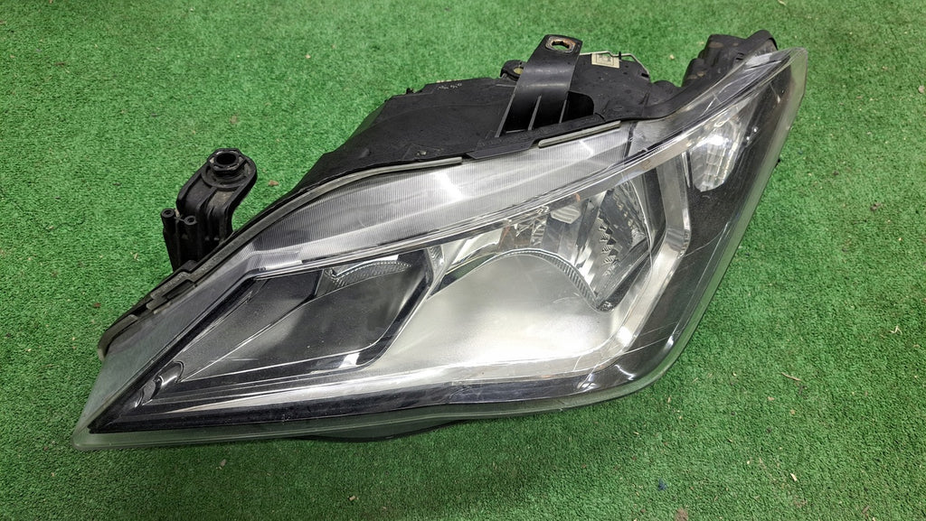 Frontscheinwerfer Seat Ibiza 6J1941005F Links Scheinwerfer Headlight