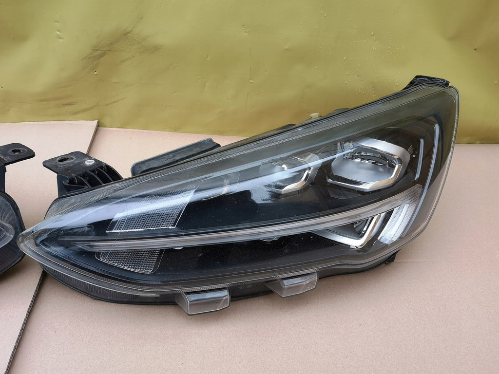 Frontscheinwerfer Ford Focus MX7B-13E015-EB MX7B-13E014-EB Full LED Ein Satz SCH4652983614wr