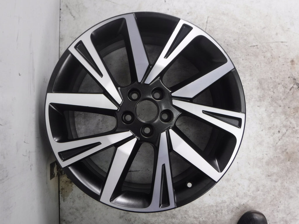 1x Alufelge 18 Zoll 7.0" 5x100 47ET Glanz Schwarz 6F9071498A Audi Arona I FEL7386198404lb