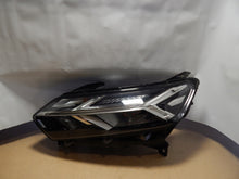 Laden Sie das Bild in den Galerie-Viewer, Frontscheinwerfer Dacia Sandero III 260607161R Full LED Links Headlight SCH7280354582la
