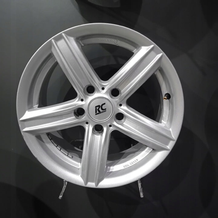 4x Alufelge 16 Zoll 7.0" 5x120 31ET Silber KBA48137 BMW E46 E91 F30 E90 F31 FEL7903890900uu
