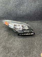 Laden Sie das Bild in den Galerie-Viewer, Frontscheinwerfer Renault Megane III 260101010R LED Rechts Headlight SCH4825624144ao
