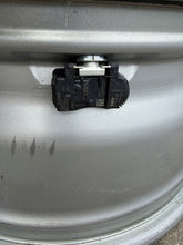 Load image into Gallery viewer, 4x Alufelge 18 Zoll 8.0" 5x120 34ET Glanz Silber 6796248 BMW F30 F31 Rim Wheel FEL5283075028ze