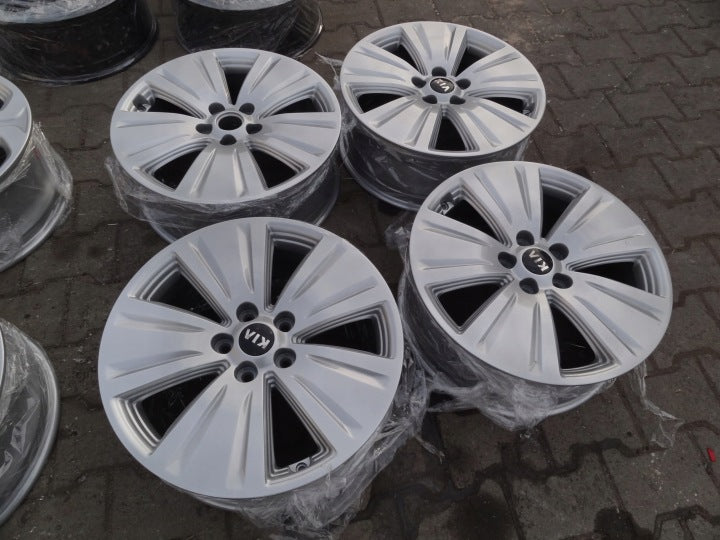 4x Alufelge 18 Zoll 7.0" 5x114.3 45ET Glanz Silber 52910-3W710 Kia Sportage FEL4386509115cm