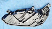 Laden Sie das Bild in den Galerie-Viewer, Frontscheinwerfer Ford Focus 00229242 0022631 NX7B13014CF Rechts Headlight SCH5604429865vv