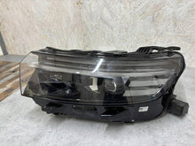 Laden Sie das Bild in den Galerie-Viewer, Frontscheinwerfer Opel Grandland 9870487780 Links Scheinwerfer Headlight SCH6033485060qm