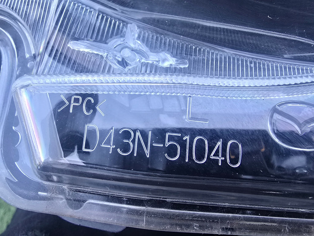 Frontscheinwerfer Mazda II D43N-51040 Links Scheinwerfer Headlight SCH7149047536mn