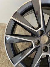 Load image into Gallery viewer, 1x Alufelge 17 Zoll 7.0" 5x100 46ET Glanz Schwarz 5JJ601025 Skoda Fabia I FEL1612987972vz