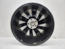 Laden Sie das Bild in den Galerie-Viewer, 1x Alufelge 17 Zoll Toyota Corolla Rim Wheel