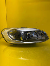 Load image into Gallery viewer, Frontscheinwerfer Volvo Xc60 I 31420250 Xenon Rechts Scheinwerfer Headlight SCH1958017619xm