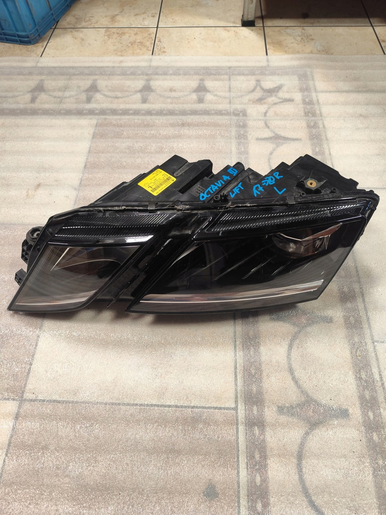 Frontscheinwerfer Skoda Octavia III 5E1941017E Links Scheinwerfer Headlight SCH8673613341mh