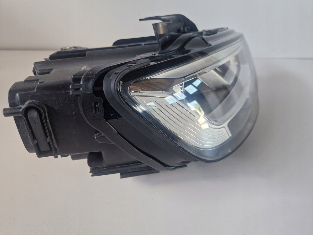 Frontscheinwerfer Audi A3 7V0941774 Rechts Scheinwerfer Headlight