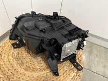 Laden Sie das Bild in den Galerie-Viewer, Frontscheinwerfer Opel Astra L LED Links Scheinwerfer Headlight SCH5491031963fi