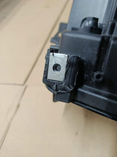 Laden Sie das Bild in den Galerie-Viewer, Frontscheinwerfer Renault 260609504R 80A805607 Full LED Rechts oder Links