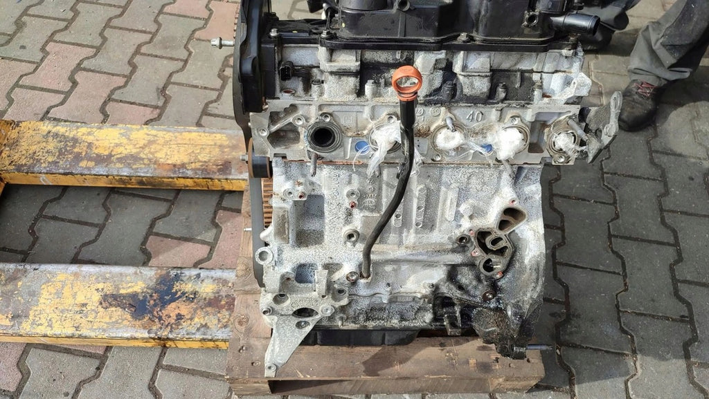Motor Peugeot 308 II 10JBGY 1.6 HDI 2015 Diesel Engine Unkomplett