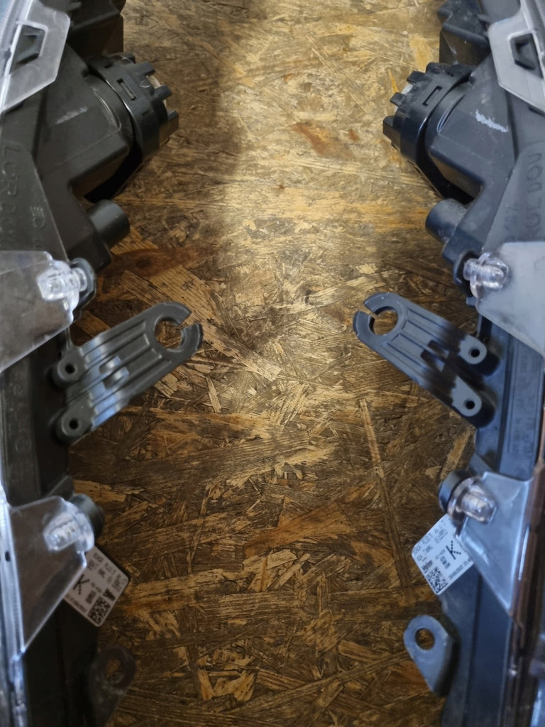 Frontscheinwerfer Toyota Corolla 81110-02S70 81150-02S70 LED Ein Satz Headlight SCH4778722157hu