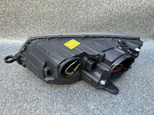 Load image into Gallery viewer, Frontscheinwerfer Skoda Octavia III 5E1941018 Rechts Scheinwerfer Headlight SCH1469435610jc