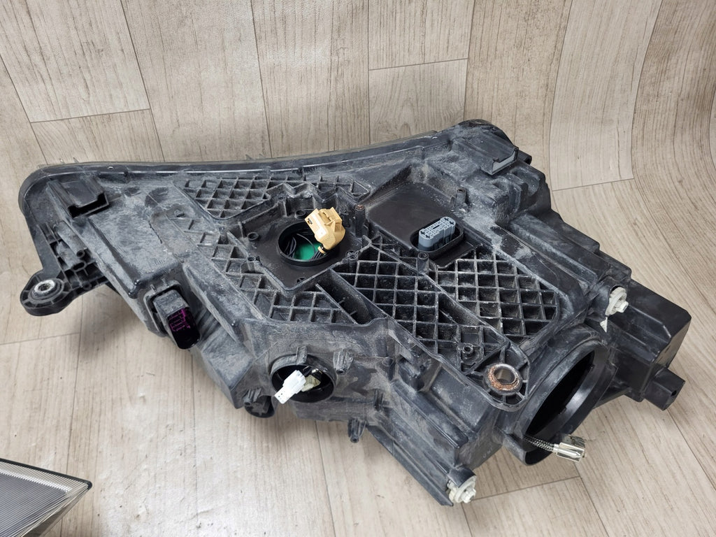 Frontscheinwerfer Skoda Superb III 3V1941016B 3V1941015B Xenon Ein Satz SCH8509476185zx