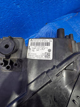Laden Sie das Bild in den Galerie-Viewer, Frontscheinwerfer VW Tiguan 5NB941035D Links Scheinwerfer Headlight SCH7292296575kg