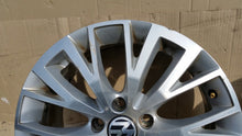 Load image into Gallery viewer, 1x Alufelge 17 Zoll 7.0&quot; 5x112 39ET Glanz Silber 7N0601025D VW Sharan Rim Wheel