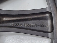 Laden Sie das Bild in den Galerie-Viewer, 1x Alufelge 19 Zoll 8.0&quot; 5x120 40ET Glanz Graphit 1059337-00-B Tesla Model S