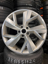 Load image into Gallery viewer, 1x Alufelge 19 Zoll 7.0" 5x112 43ET Glanz 565601025F Skoda Kodiaq Rim Wheel FEL3150144920qw