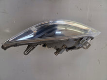 Laden Sie das Bild in den Galerie-Viewer, Frontscheinwerfer Renault Megane III 260609865R Links Scheinwerfer Headlight SCH1996986117id