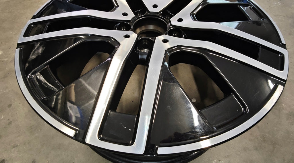 1x Alufelge 18 Zoll 7.5" 5x112 53ET A2474012700 Mercedes-Benz W247 Rim Wheel FEL5700546172dv