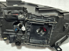 Laden Sie das Bild in den Galerie-Viewer, Frontscheinwerfer Audi Q5 8R0941032 Xenon Rechts Scheinwerfer Headlight SCH7517856918eh