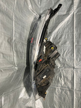 Load image into Gallery viewer, Frontscheinwerfer Opel Meriva B 13253630 Rechts Scheinwerfer Headlight