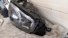 Laden Sie das Bild in den Galerie-Viewer, Frontscheinwerfer Mercedes-Benz Gle Rechts Scheinwerfer Headlight