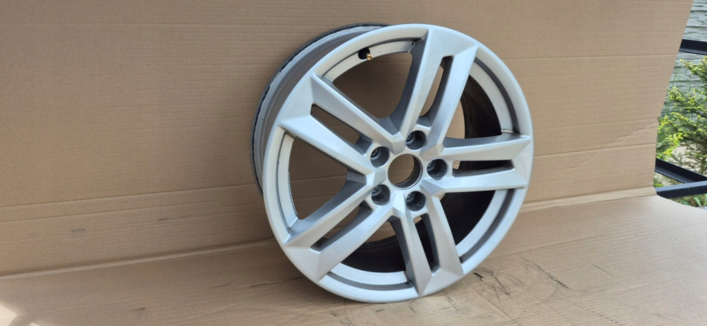 1x Alufelge 17 Zoll 7.0" 5x112 8W0601025P Audi A4 B9 Rim Wheel FEL5065711258xr